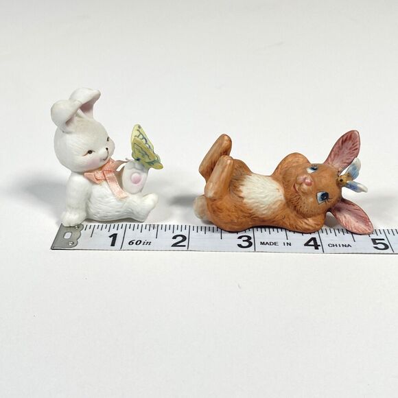 Vtg Porcelain Mini Rabbit Figurines Butterfly White Brown Bunny Matte Ceramic - Picture 3 of 11